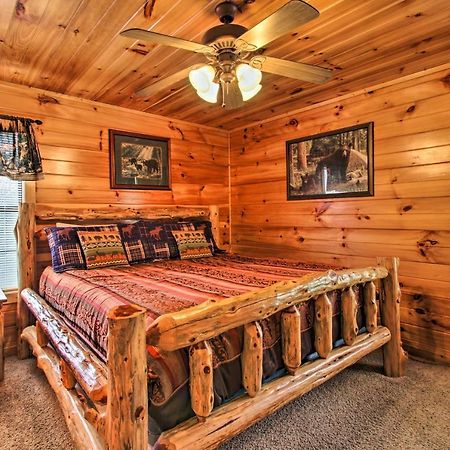 Expansive Gatlinburg Cabin Hot Tub, Deck And Grill! Esterno foto