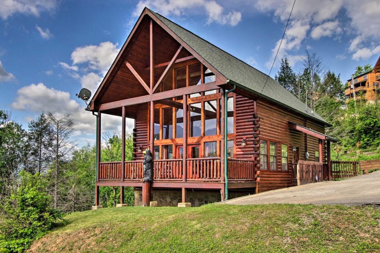 Expansive Gatlinburg Cabin Hot Tub, Deck And Grill! Esterno foto