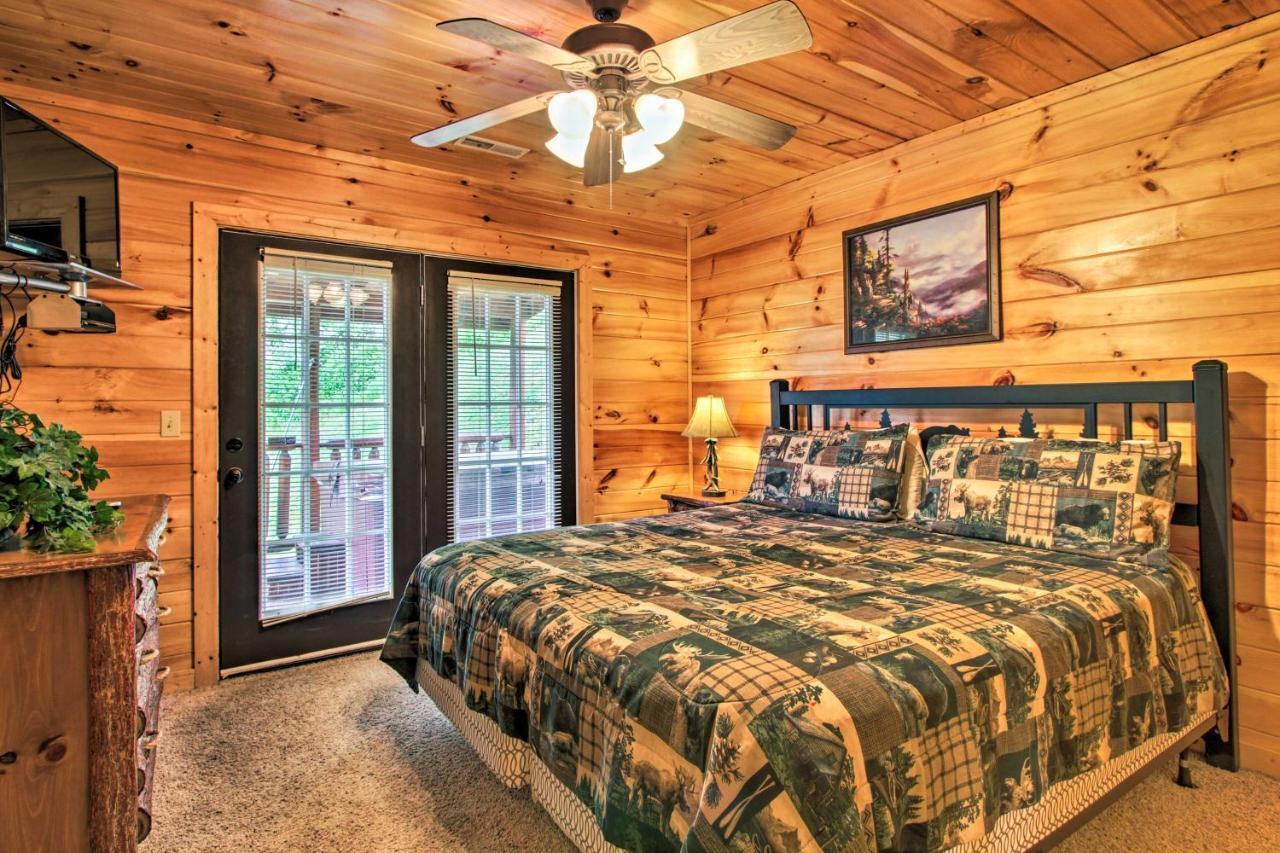 Expansive Gatlinburg Cabin Hot Tub, Deck And Grill! Esterno foto