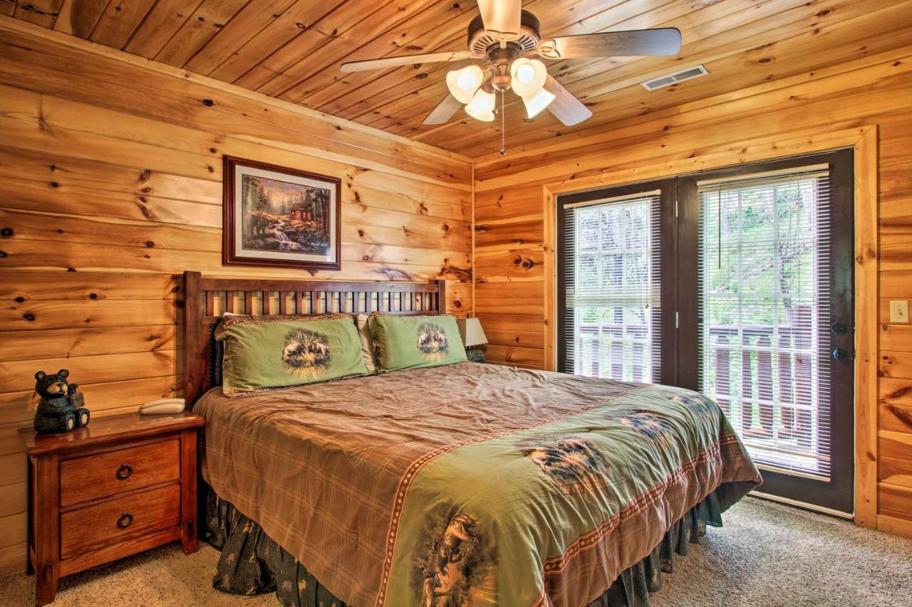 Expansive Gatlinburg Cabin Hot Tub, Deck And Grill! Esterno foto