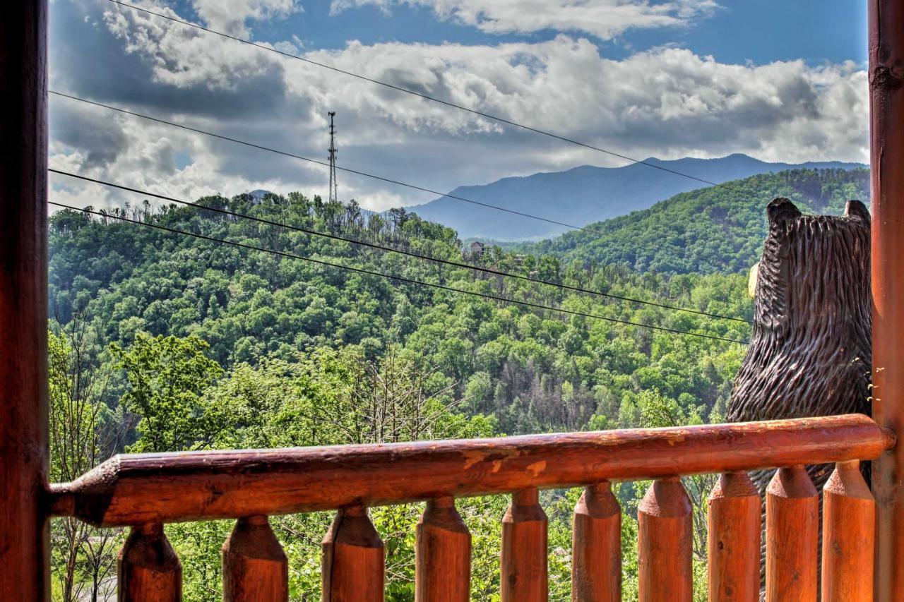 Expansive Gatlinburg Cabin Hot Tub, Deck And Grill! Esterno foto