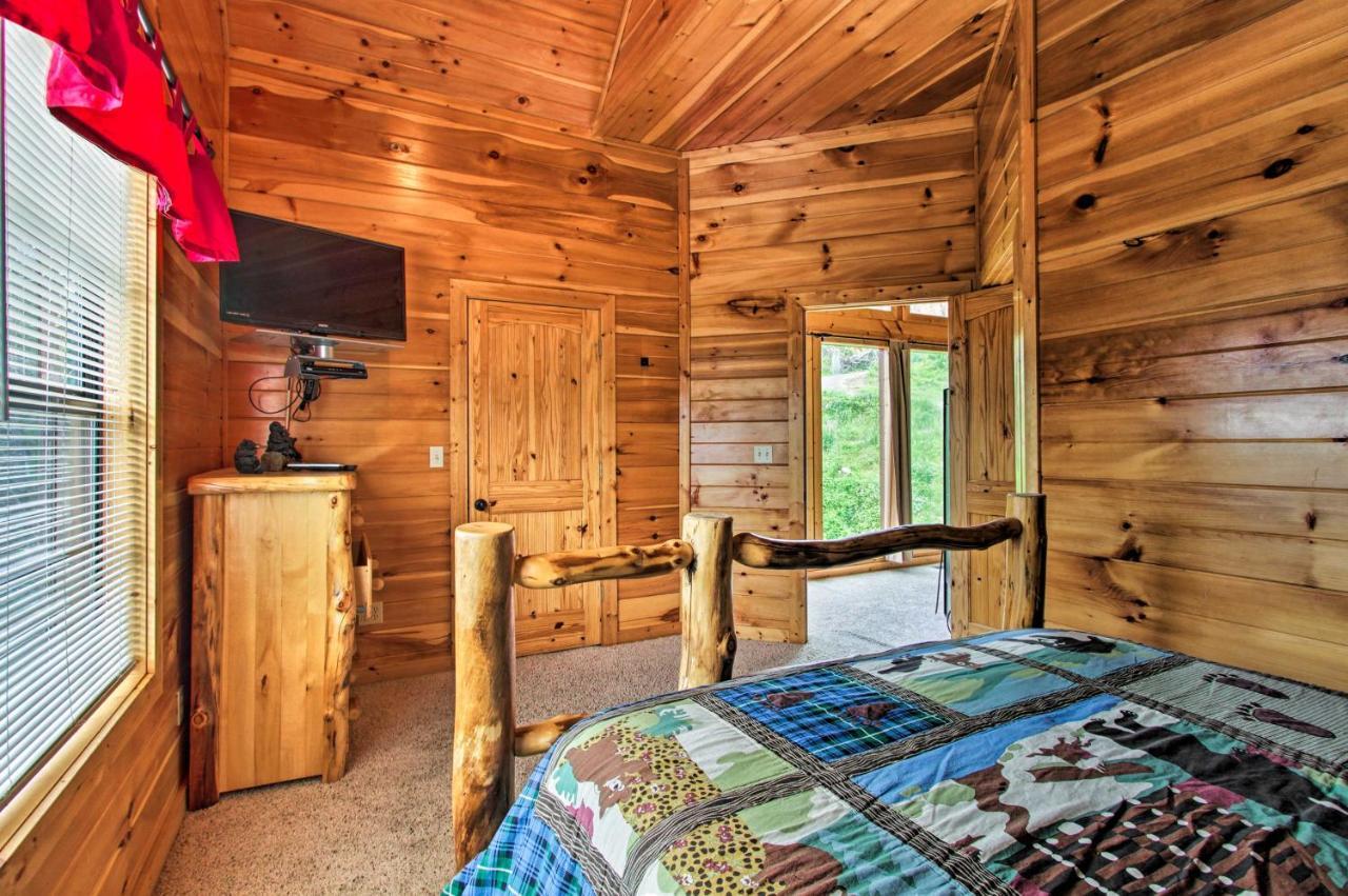 Expansive Gatlinburg Cabin Hot Tub, Deck And Grill! Esterno foto